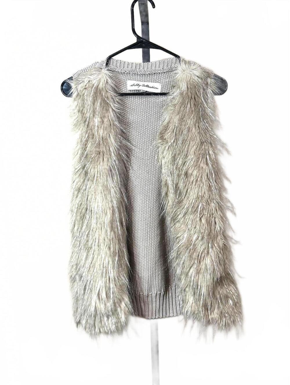 Sebby Collection Faux Fur Knit Vest Small Beige